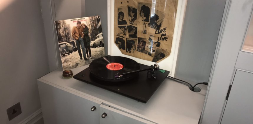 AV and Multi Room Music of a Mansion in London